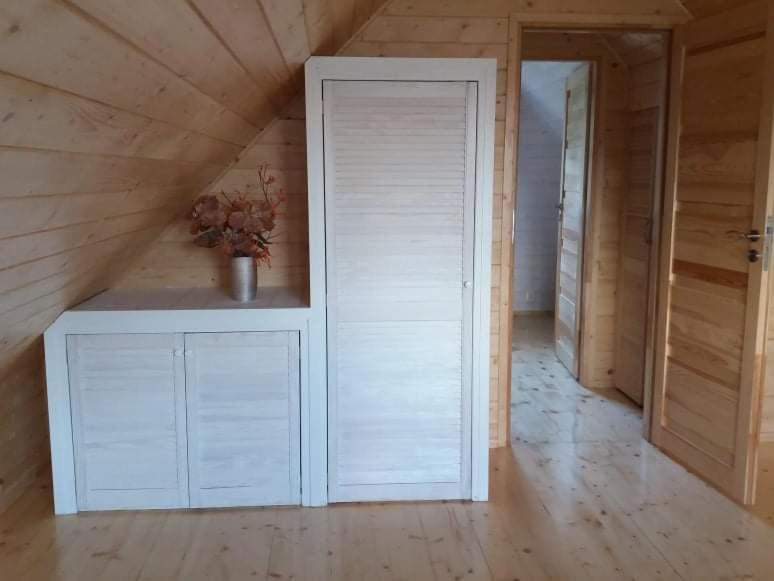 Szary Domek Nad Jeziorem 2 Kołczewo Exterior foto